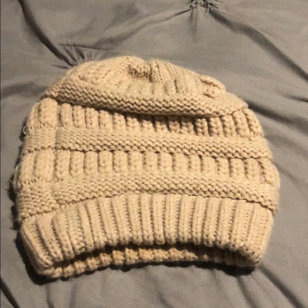 Hat-beanie